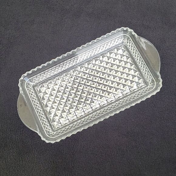 Very Pretty Vintage 8" x 5" Cut Glass Relish Tray Serving Dish - Picture 1 of 4